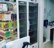 Фармацевтический холодильник Енисей в аптеке